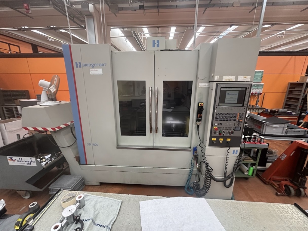 Centro di lavoro verticale Hardinge XR1000 - Full machine photo 