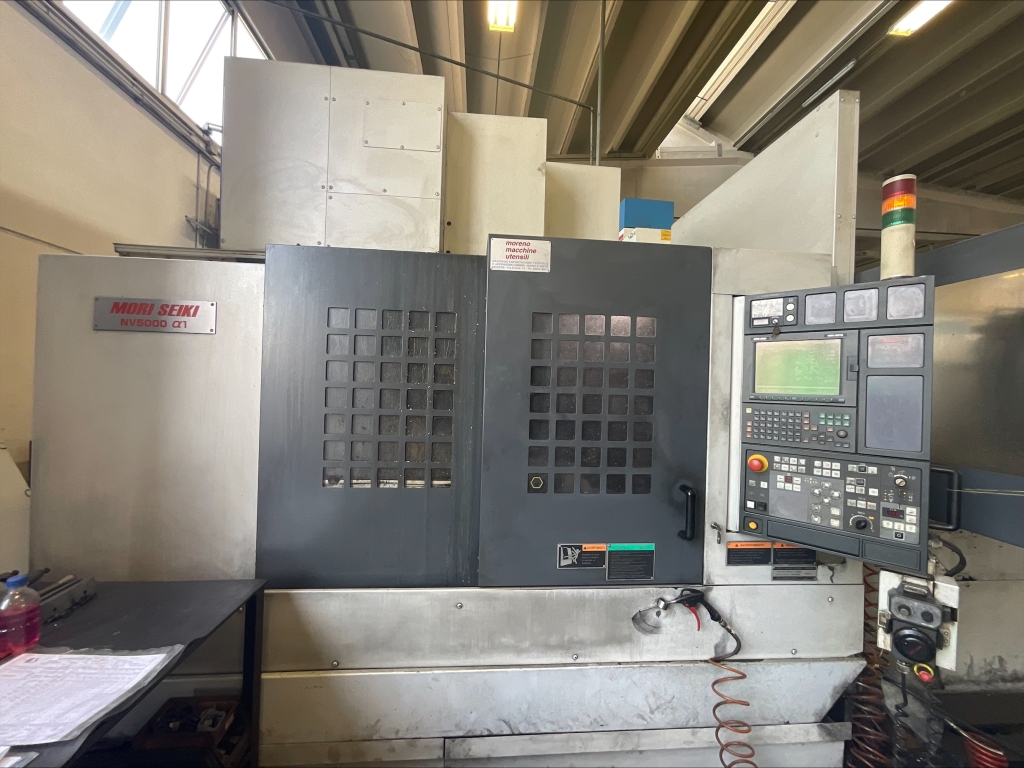 CENTRO DI LAVORO VERTICALE Mori Seiki NV 5000 B/40 - Full machine photo 