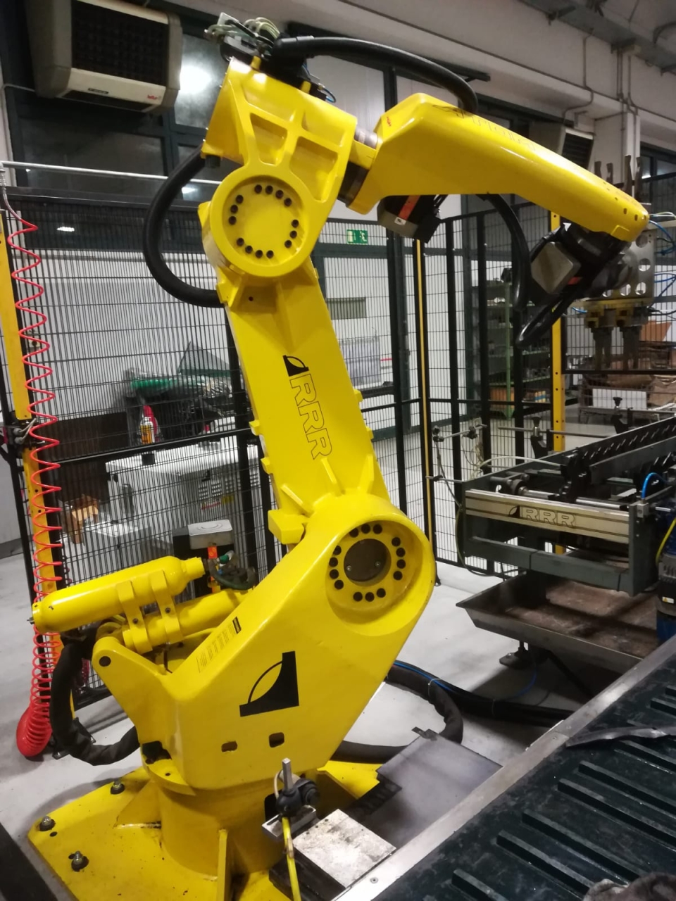 Robot RR Robotica ATOM 100 - Foto integrale macchina 