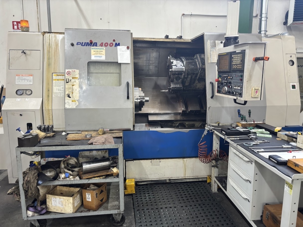 Tornio motorizzato CNC Daewoo Puma 400 MB - Foto integrale macchina 