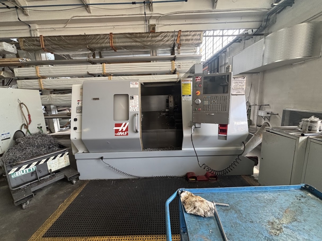 Tornio motorizzato Haas SL-30 THE - Full machine photo 