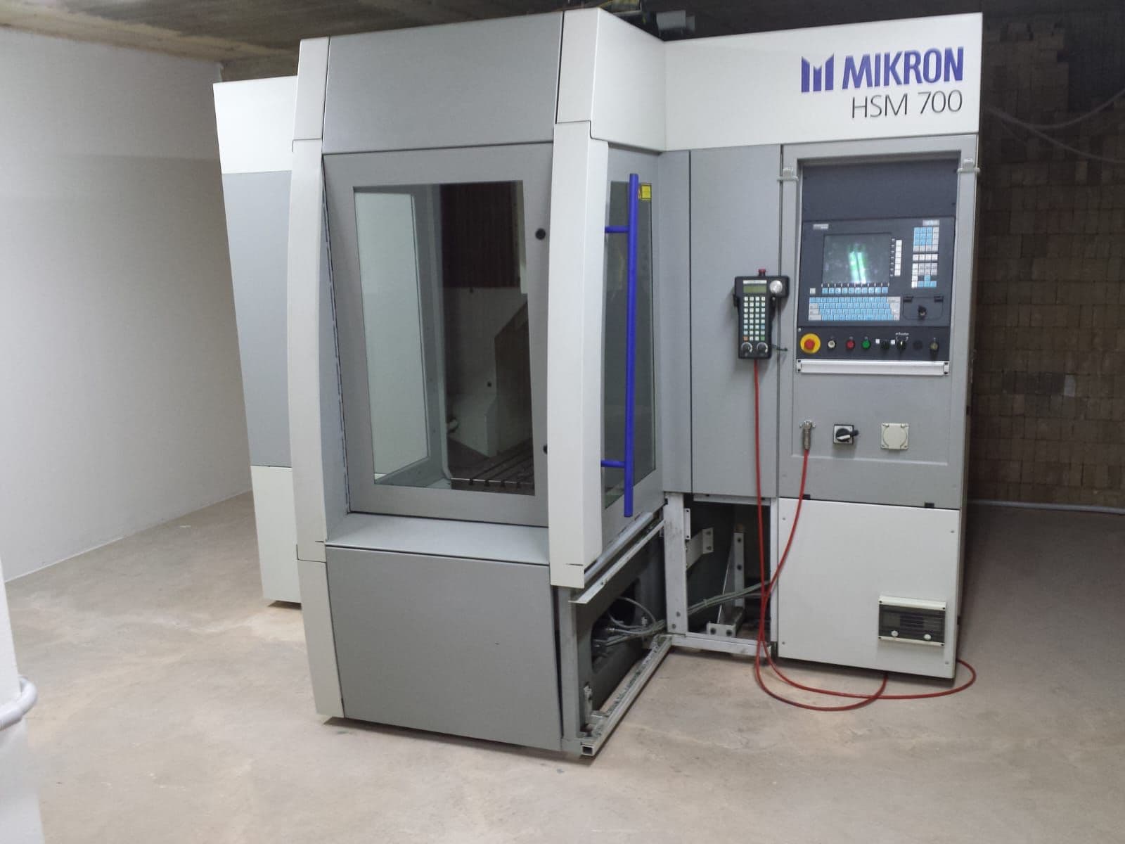 Centro di lavoro verticale Mikron HSM 700