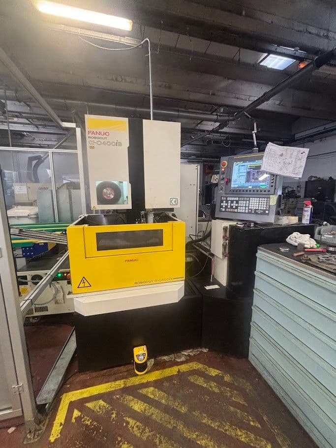 Fanuc ROBOCUT α-C400iB