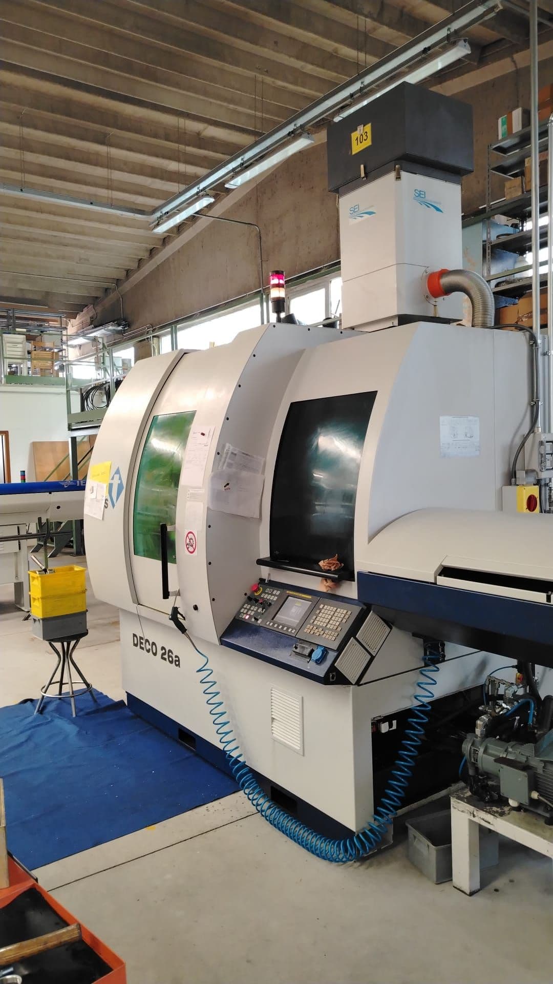Tornio CNC a fantina mobile Tornos Deco 26a
