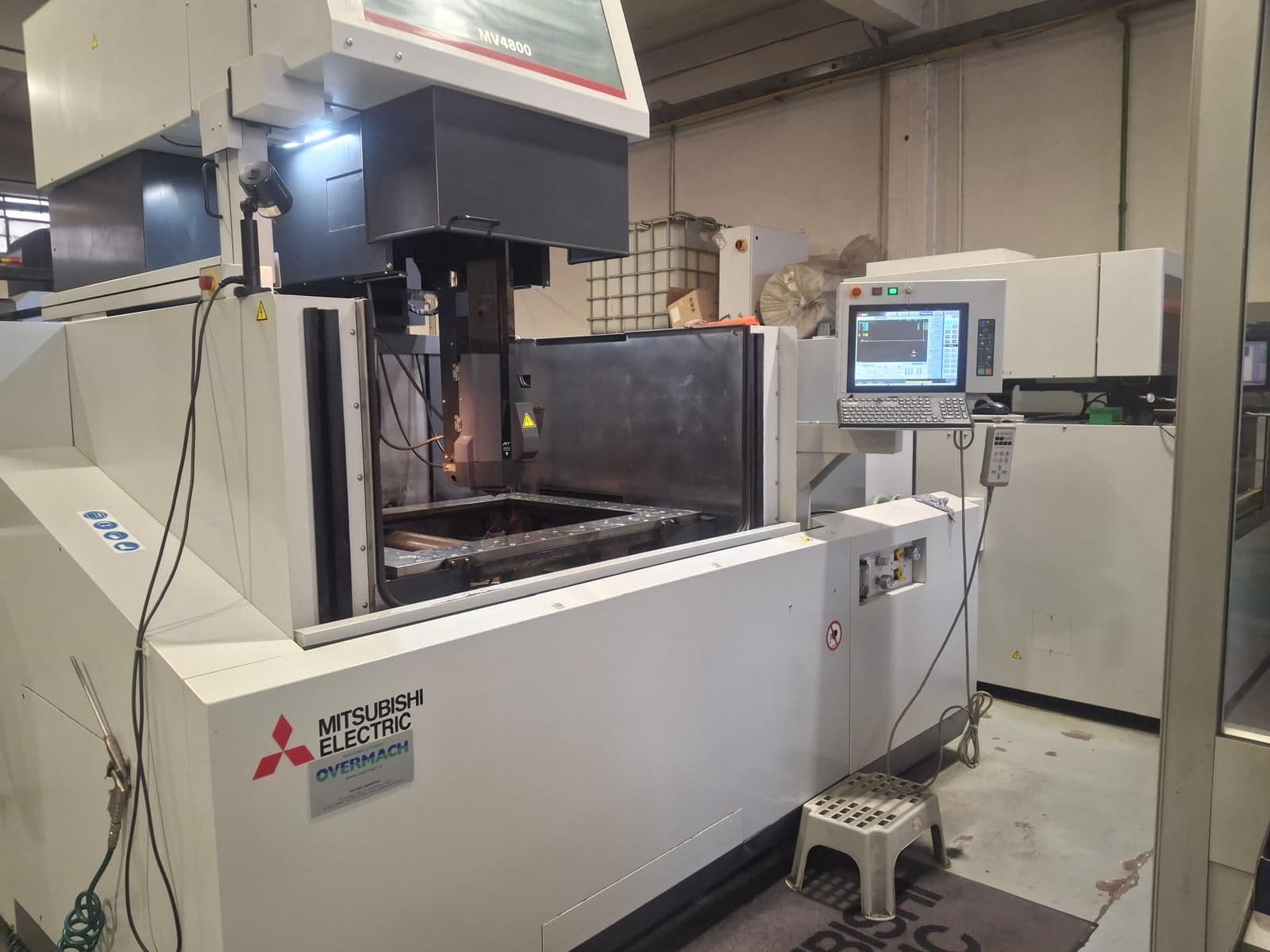 Elettroerosione a filo Mitsubishi MV4800