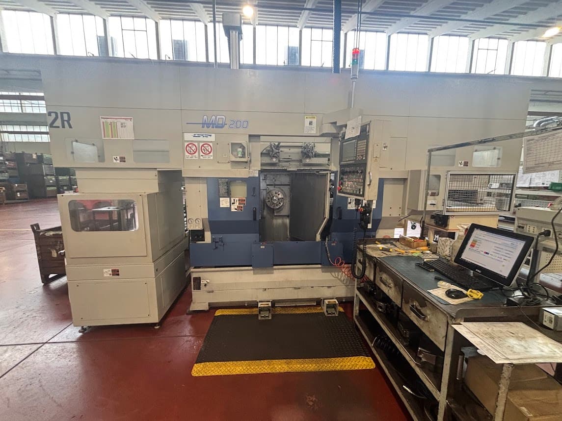 Tornio bimandrino frontale Muratec MD200G