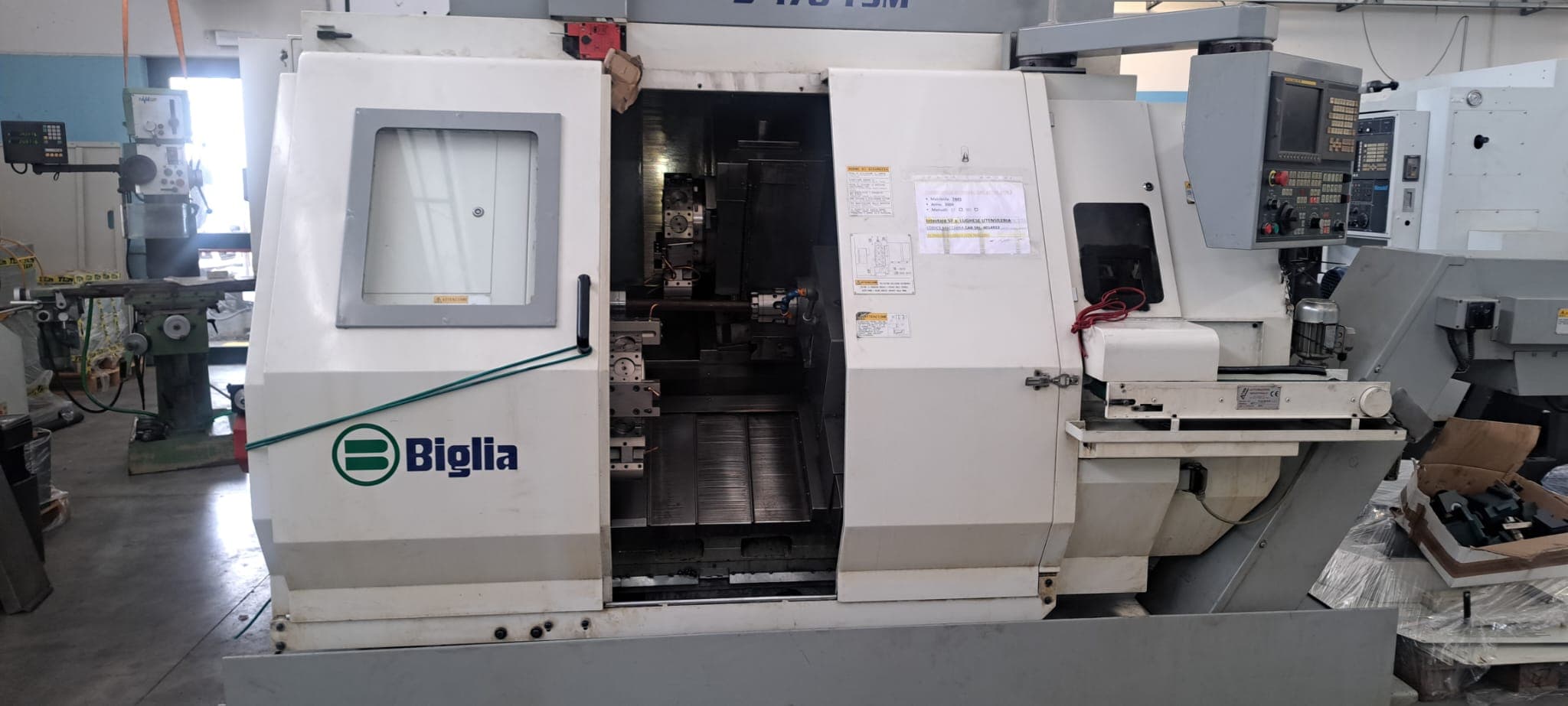 Tornio CNC con caricamento da barra Biglia B470 YSM