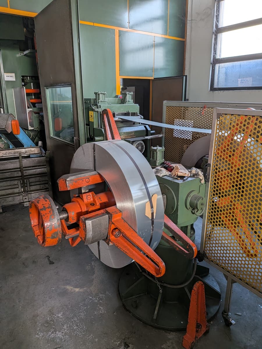 Aspo svolgitore raddrizzatore Saronni V/C 500