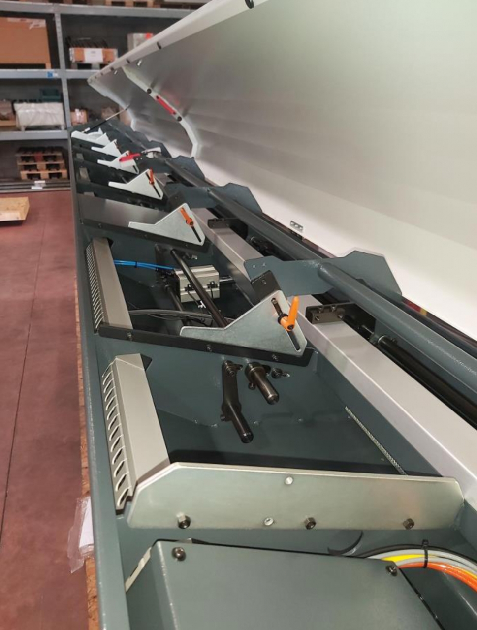 CARICATORE DI BARRA LNS ALPHA 320S3 Per Fantina Mobile Foto zona di lavoro 