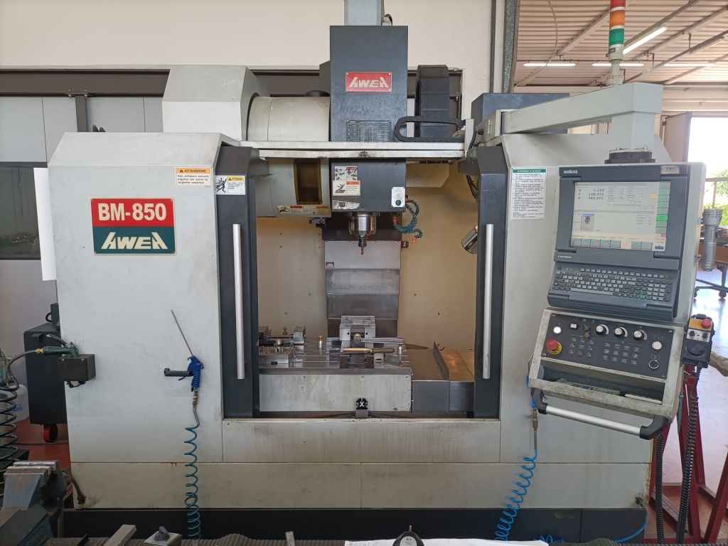 Centro Di Lavoro Verticale Awea BM-850 Centro Di Lavoro Verticale Awea BM-850