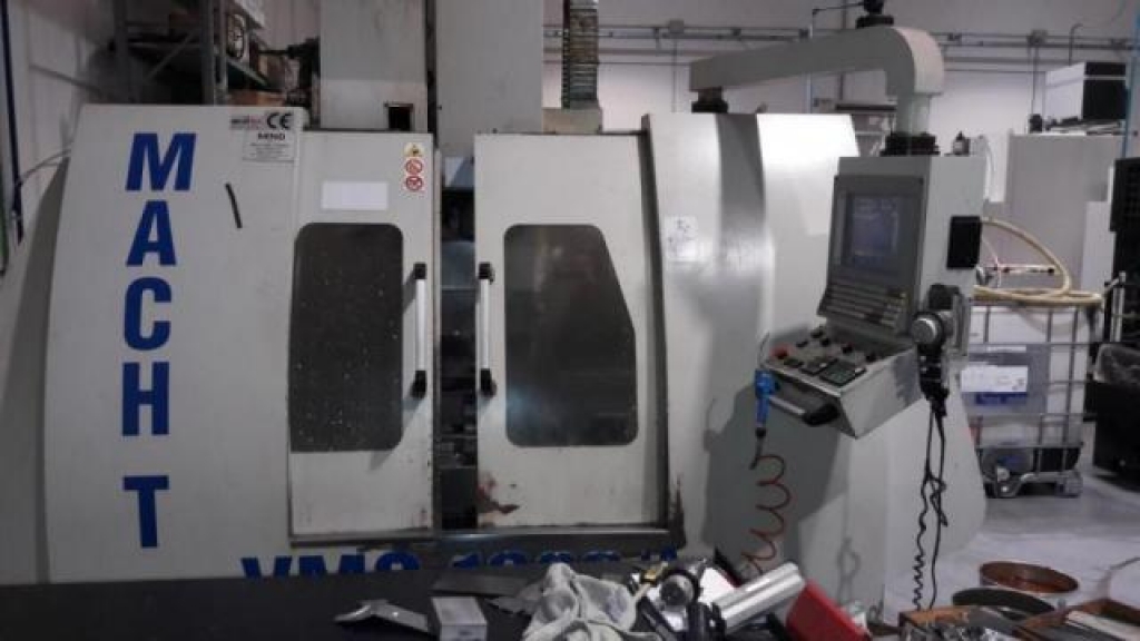 CENTRO LAVORO VERTICALE Mach VMC1000