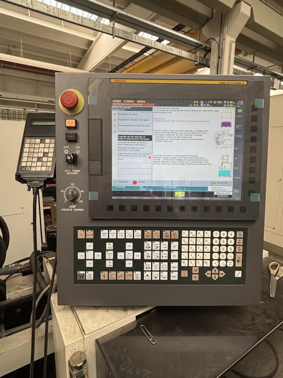 Elettroerosione A Filo Fanuc  ROBOCUT α-C600iB Foto pannello di controllo 