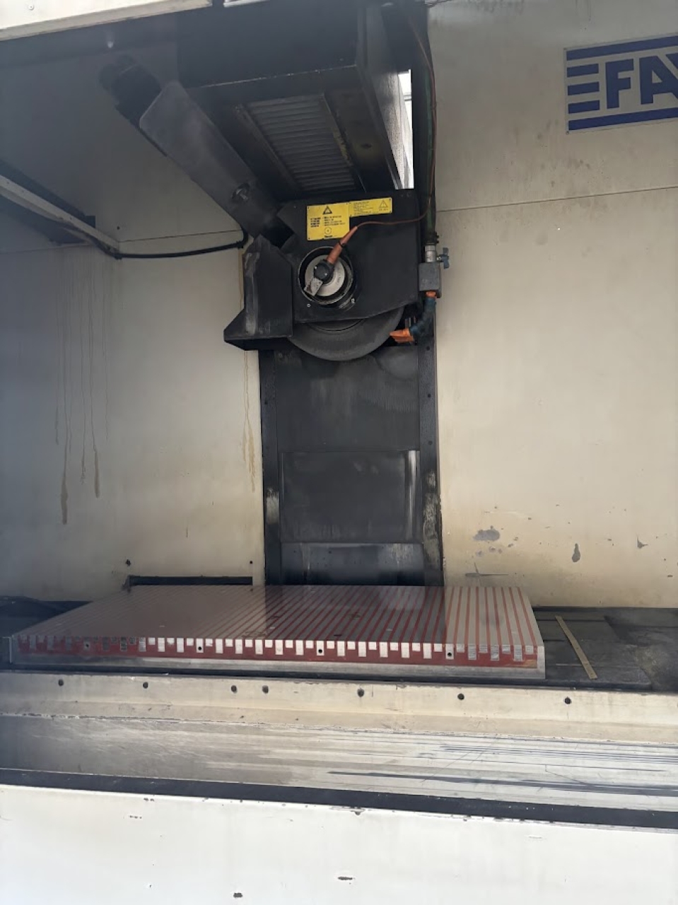 Rettifica Tangenziale Favretto MD 120 Foto zona di lavoro 