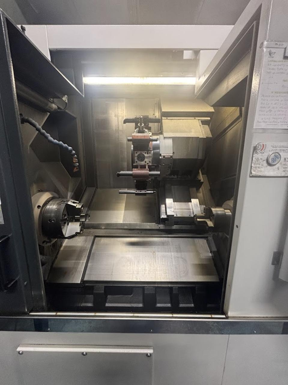 Tornio CNC Biglia B.750-YS Foto zona di lavoro 