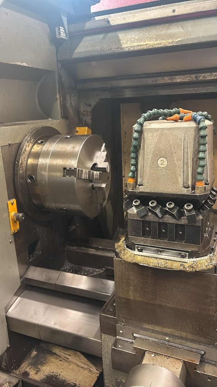 Tornio Comev PICO CM 350/4000 Work area photo 