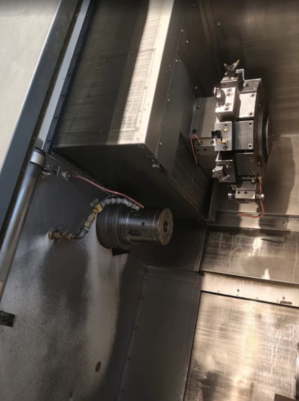 Tornio Motorizzato Cnc Nakamura Super Mill WY-250 Foto facoltativa 1 