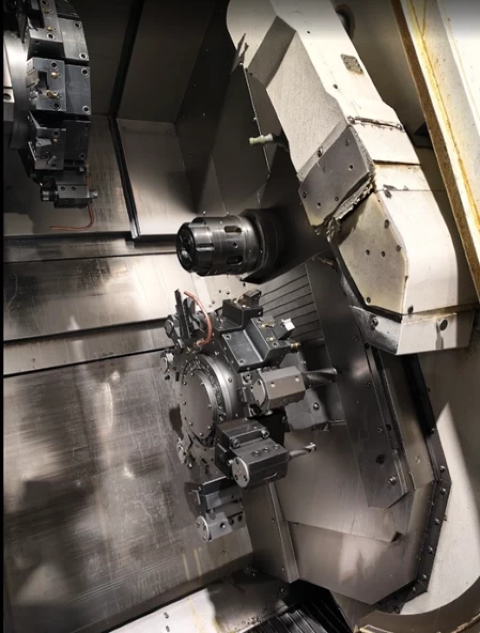 Tornio Motorizzato Cnc Nakamura Super Mill WY-250 Foto facoltativa 2 