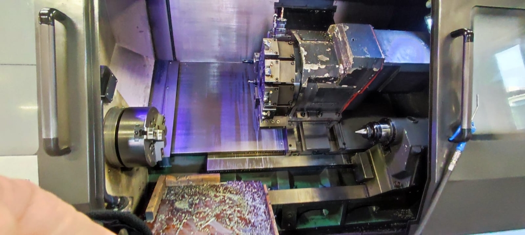 Tornio Motorizzato Doosan PUMA 400MA Foto zona di lavoro 